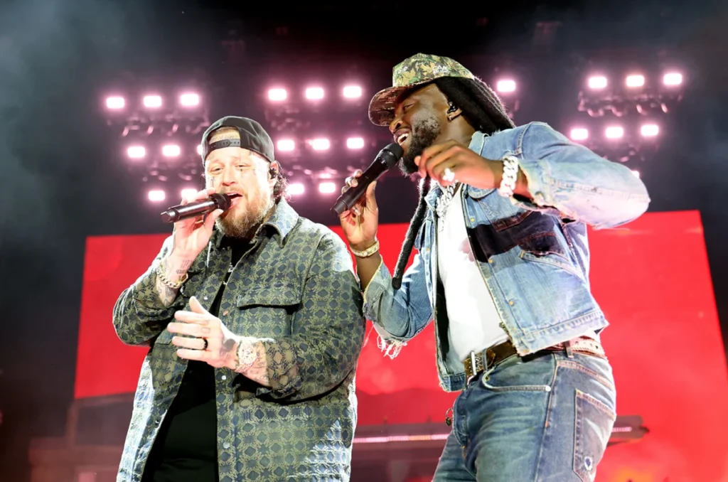 "Amen" by Shaboozey and Jelly Roll Dominates Country Airplay for a Second Consecutive Week
