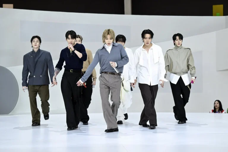 bts-delights-fans-with-a-second-guggenheim-performance-of-2-0-on-the-tonight-show