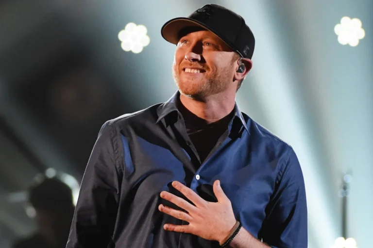 cole-swindell-2016-billboard-1800
