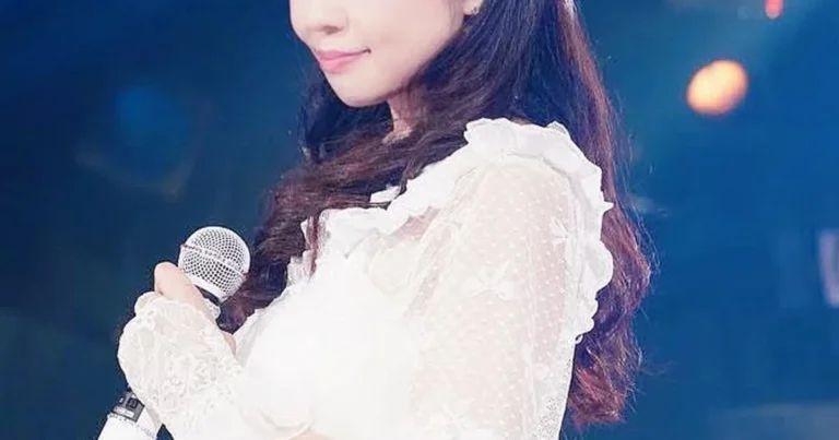 50-year-old-idol-celebrates-her-30th-debut-anniversary
