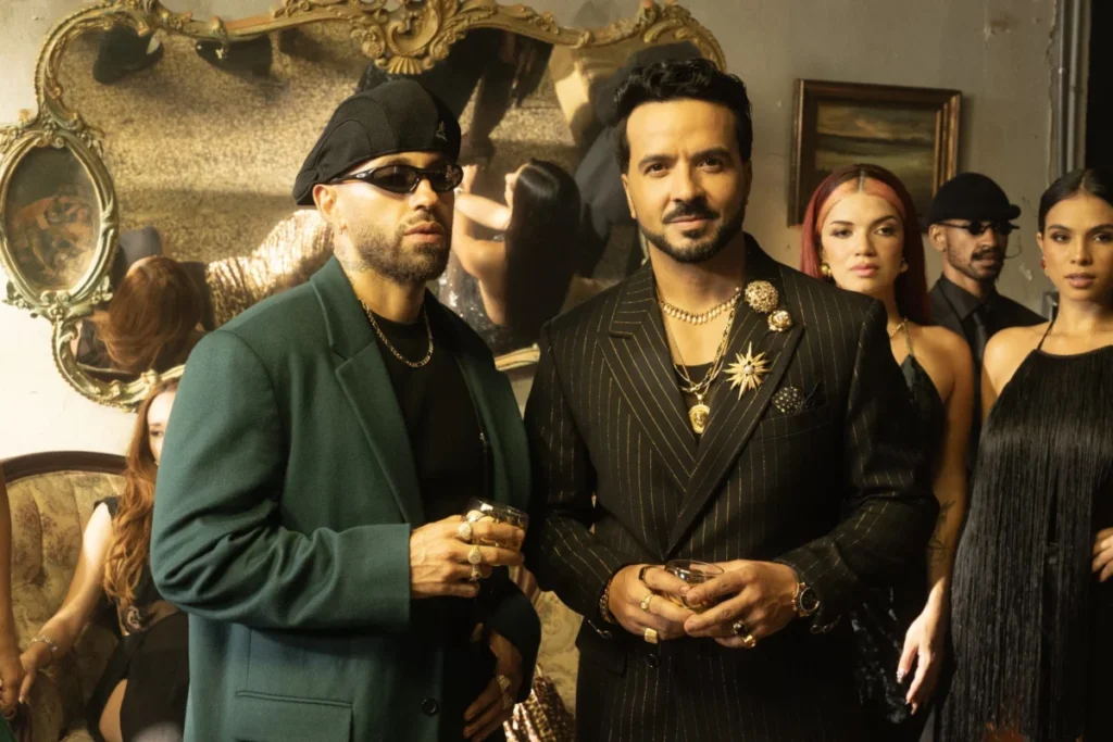 Luis Fonsi and Feid’s "Cambiaré" Tops Billboard’s Latin Airplay Chart