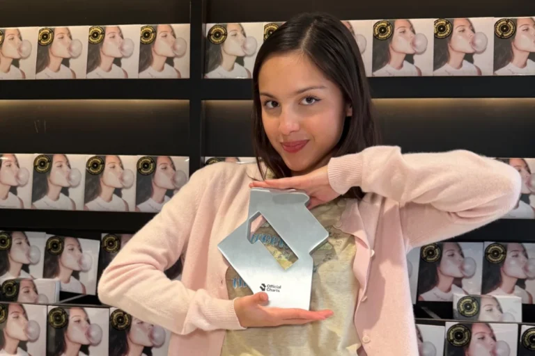 Olivia Rodrigo Scores Fourth U.K. No. 1 Single with "Drop Dead"