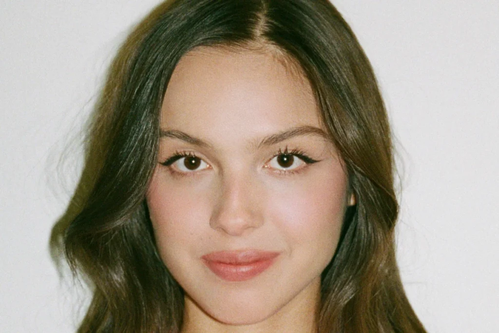 Olivia Rodrigo’s "Drop Dead" Debuts at No. 1 on Billboard Global 200, Justin Bieber Dominates Top 10 After Coachella Performances