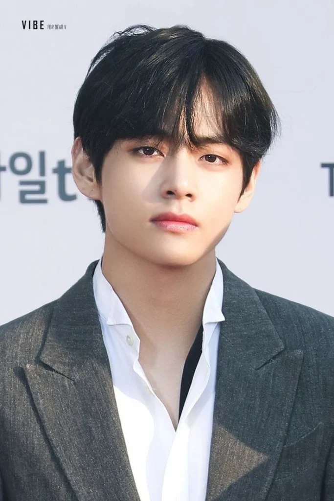 BTS V’s Silence During Post-Concert Livestream Ignites Fresh Dating Speculation, Highlighting Persistent Scrutiny of Idols