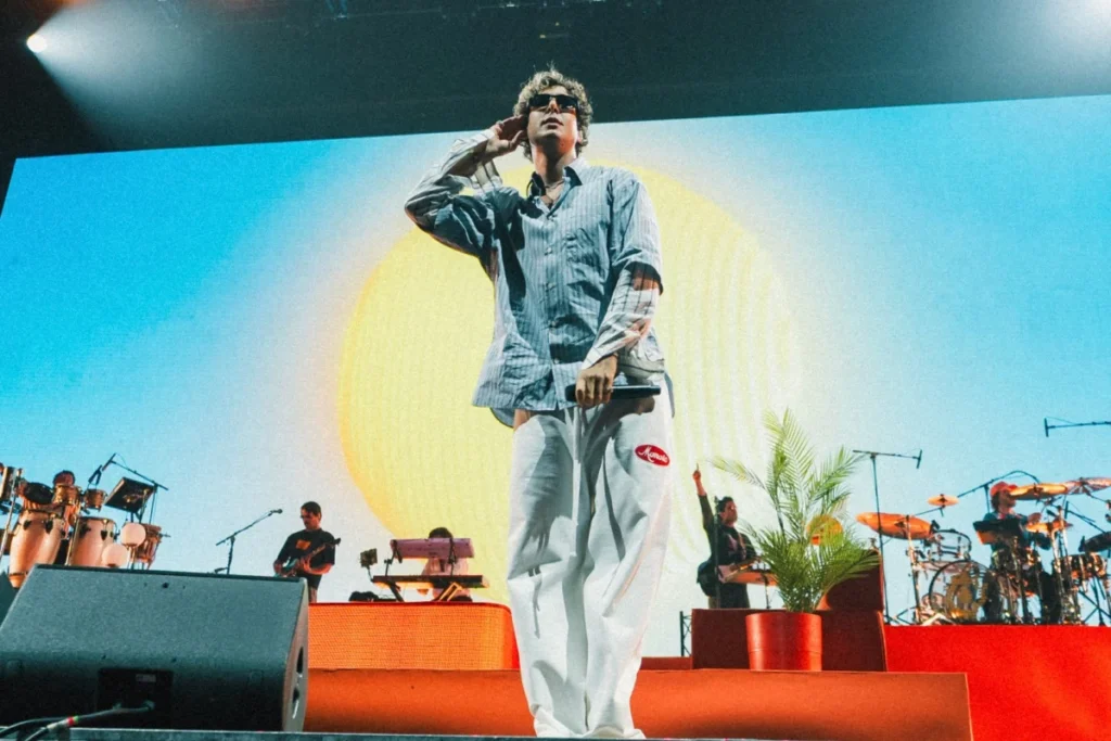 Chuyin’s Debut Album "Los Locos Nunca Mueren" Storms Billboard Charts, Cementing His Mysterious Persona in Regional Mexican Music