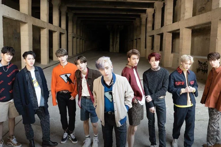 stray-kids-miroh-music-video-surpasses-200-million-views-marking-their-ninth-milestone