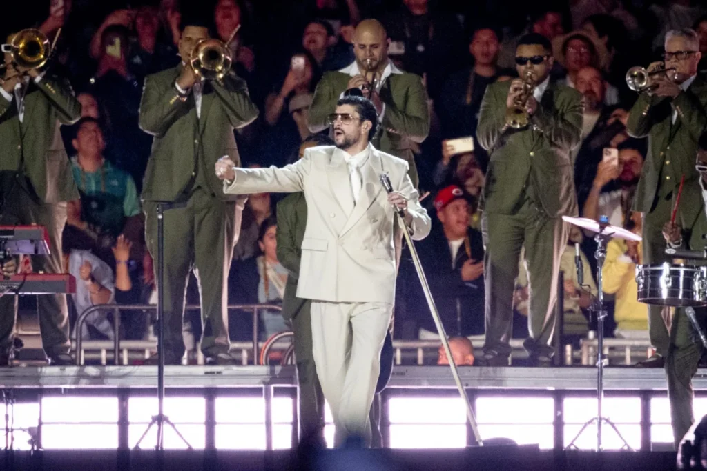 Bad Bunny’s "Que Tirar Más Fotos" World Tour Shatters Records, Achieves $1 Billion in Career Grosses Without a U.S. Stop