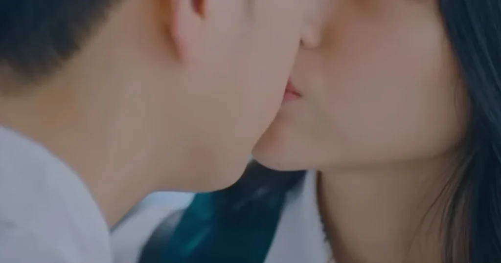 Male Idol Gets Flustered After Co-Star Idol Exposes What He Did During Their Kiss Scene