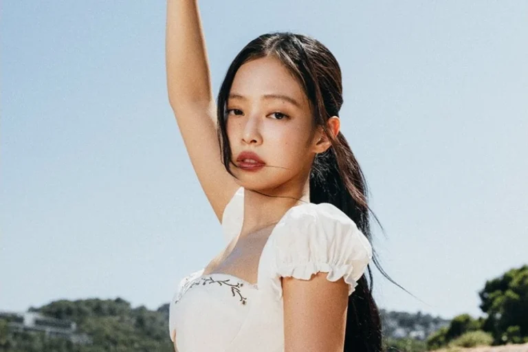 jennies-new-single-less-than-a-lover-dominates-global-music-charts