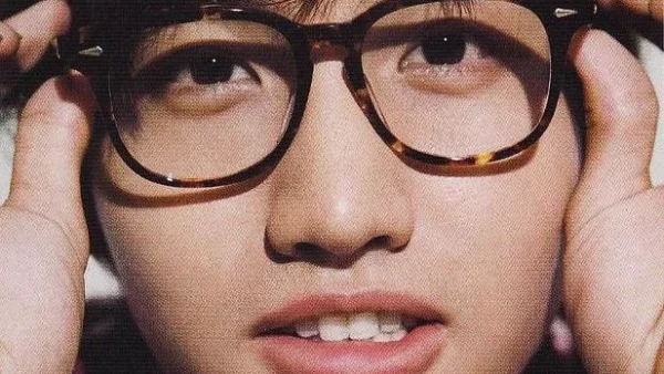 An Idol’s Guide to Deterring Sasaengs