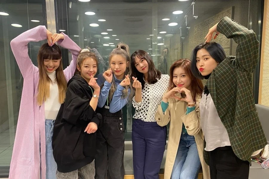 ITZY Discusses WANNABE Comeback Success and Travel Aspirations During Appearance on SBS Power FM Love Game