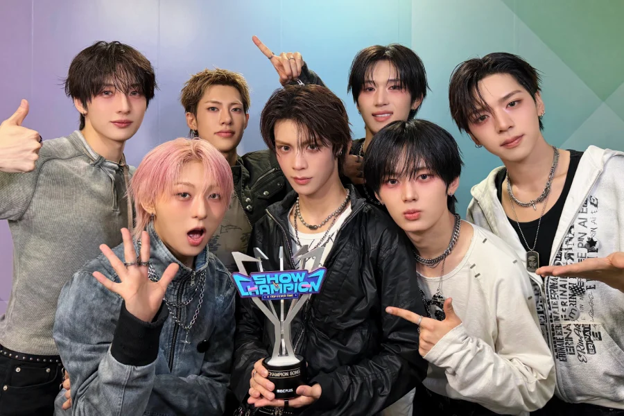 NouerA Achieves Historic First Music Show Win on "Show Champion" with " .exe "