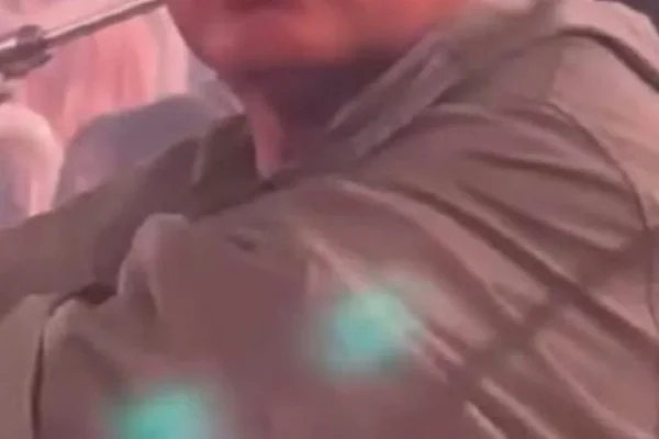 Real? AI? Latest Photos of HYBE’s Bang Si Hyuk Spark Massive Attention