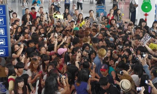 The Toxic Paradox of K-pop Fandom: From Adoration to Aggression
