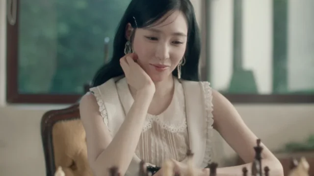 Tiffany Young Releases First Solo Full-Length Album, "Edge of Calm"