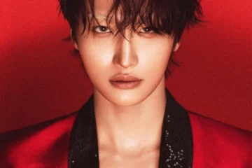 For Your Viewing Pleasure: The Subtle Allure of Metallic Accents and Glossy Glamour in K-Pop Fashion
