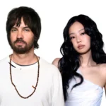 jennie-and-tame-impalas-dracula-becomes-both-singers-first-no-1-hit-on-billboard-radio-songs-chart