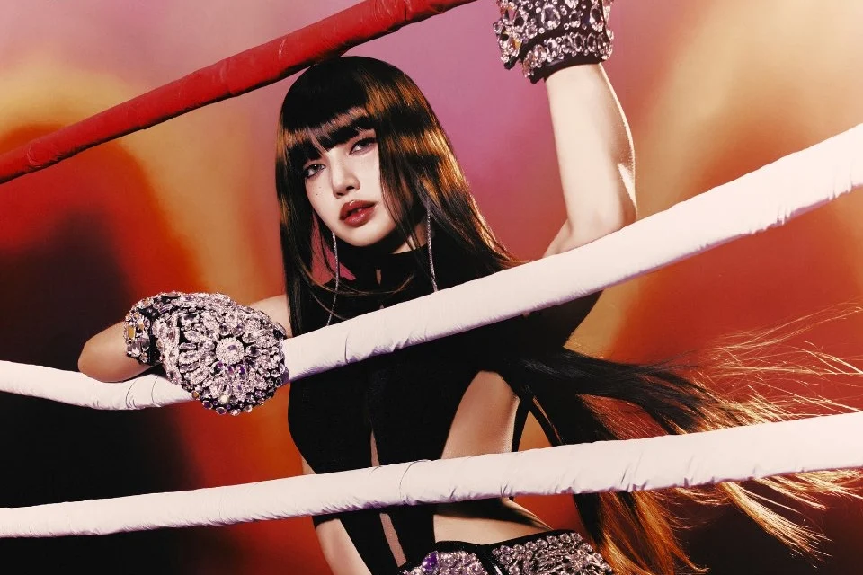 lisas-sawadika-enjoys-sustained-success-on-billboard-charts-solidifying-solo-dominance
